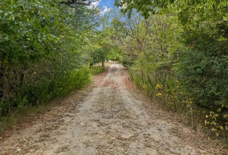 20 Bourn Ln, Brush Creek, TN 38547 - #3