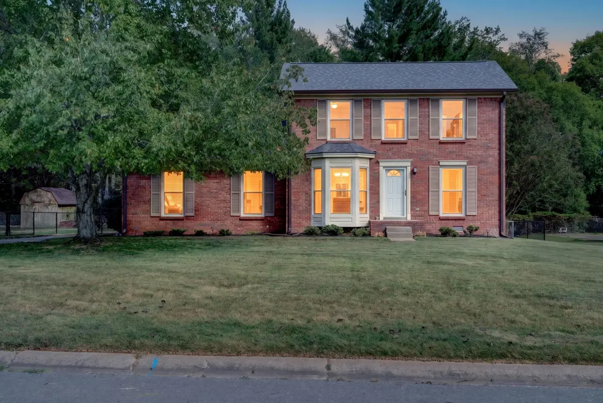 1307 Barbara Dr, Clarksville, TN 37043 - #1