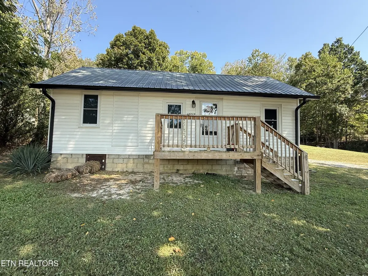 4397 Round Mountain Rd, Jamestown, TN 38556 - #1