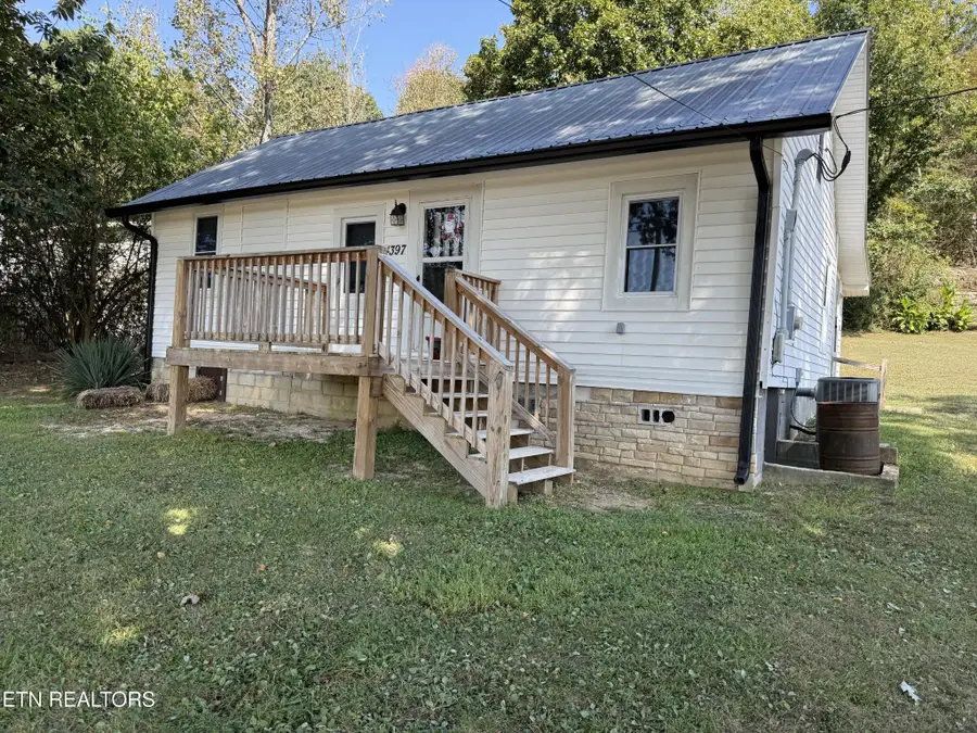 4397 Round Mountain Rd, Jamestown, TN 38556 - #2