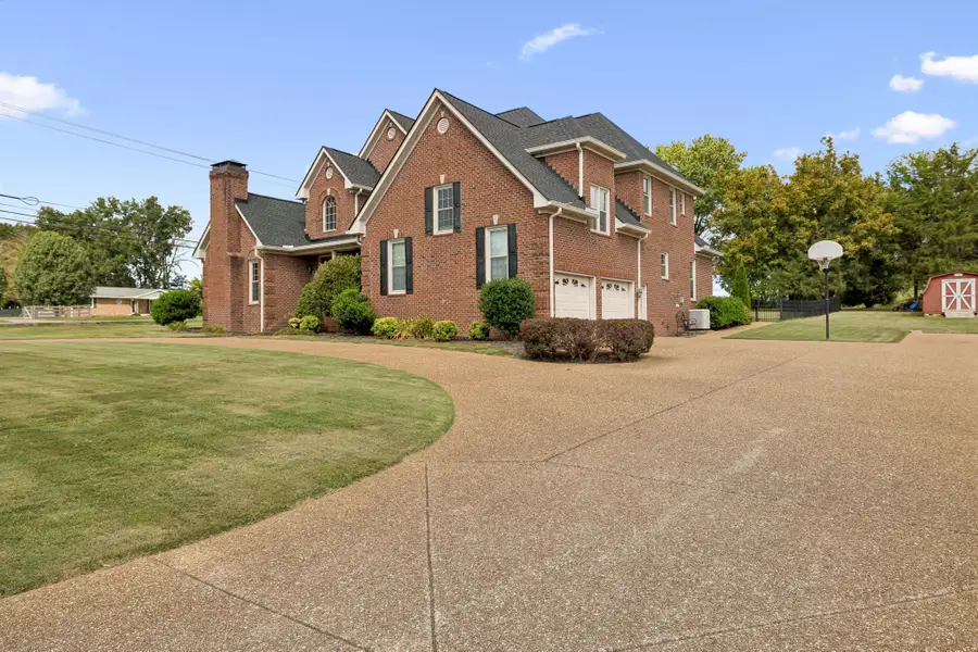 2401 W Clay Dr, Lebanon, TN 37087 - #3
