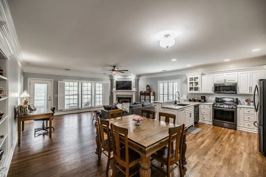 1119 Fairvue Village Ln, Gallatin, TN 37066 - #3