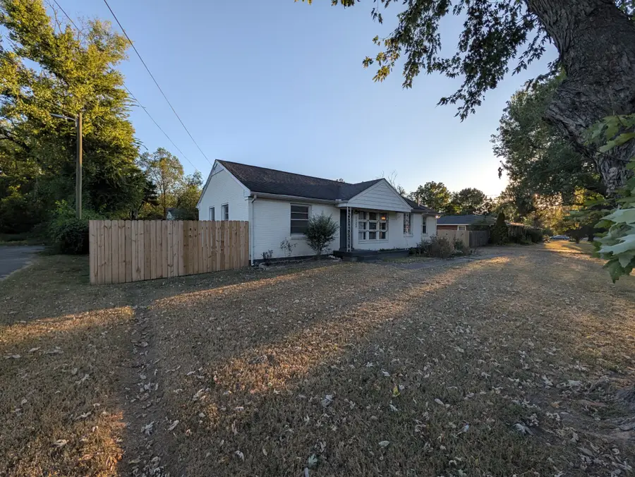 1123 Tuckahoe Dr, Nashville, TN 37207 - #2