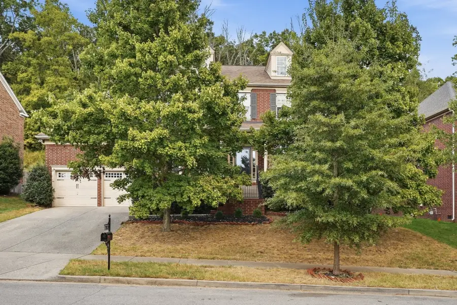 1414 Chantilly Ln, Franklin, TN 37067 - #3