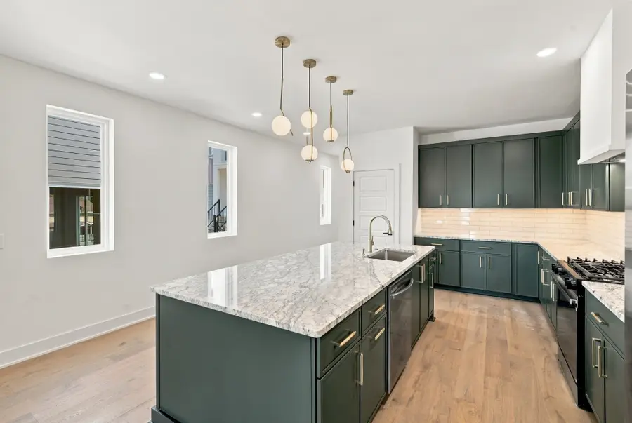 1126 38th Ave N, Nashville, TN 37209 - #2
