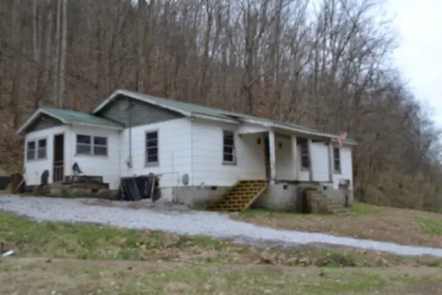 290 Hazel Huffines Ln, Whitleyville, TN 38588 - #1