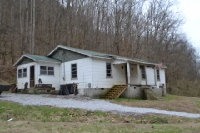 290 Hazel Huffines Ln, Whitleyville, TN 38588 - #3