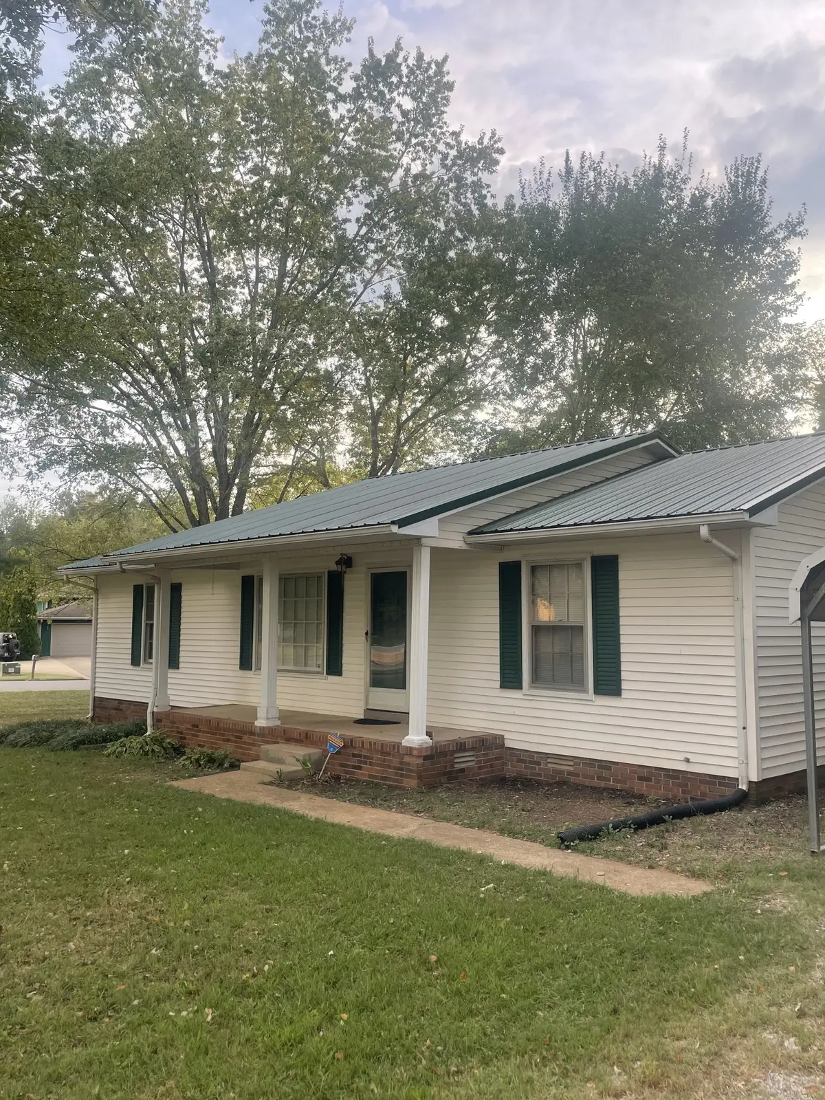 601 Herb Dr, Lawrenceburg, TN 38464 - #1