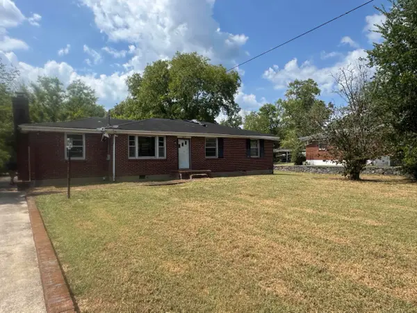 3923 Pheasant Dr, Nashville, TN 37218