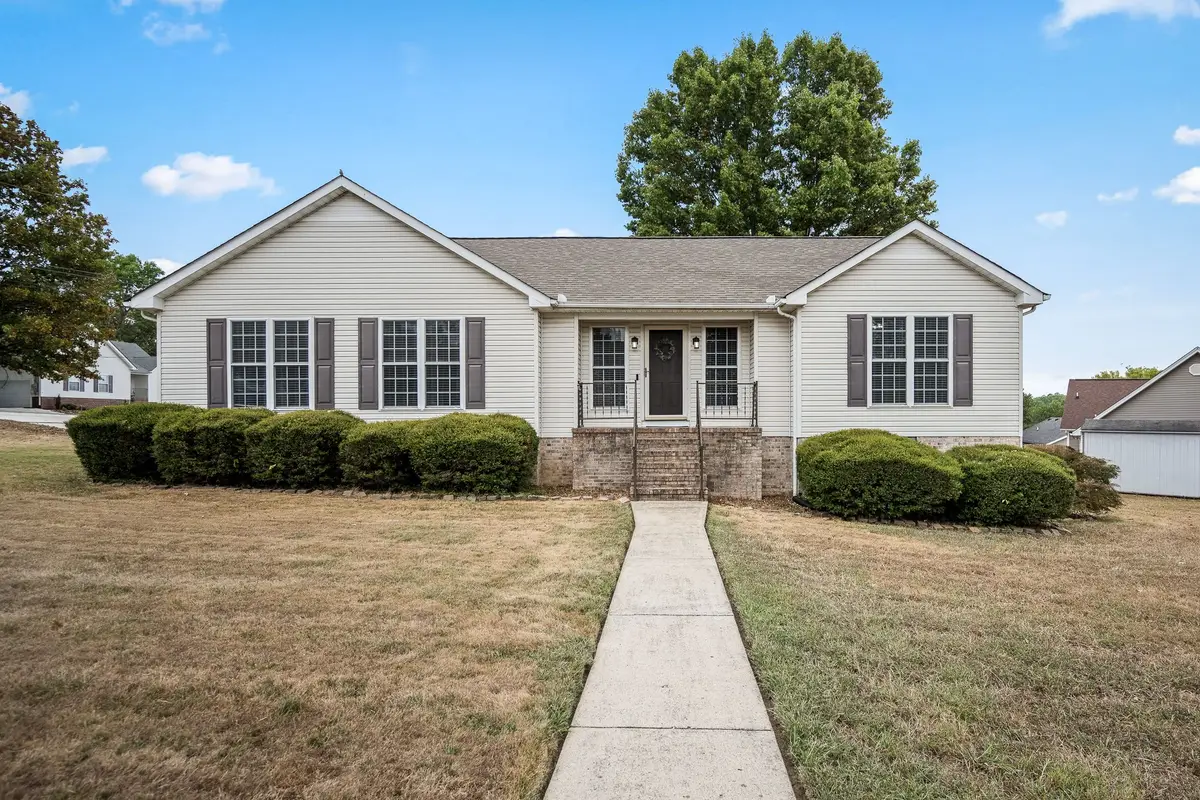 114 Sanders St, Shelbyville, TN 37160 - #1