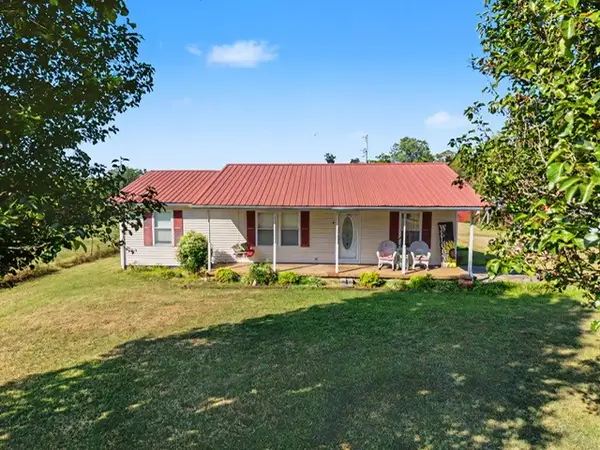 1818 Cold Springs Rd, Lafayette, TN 37083