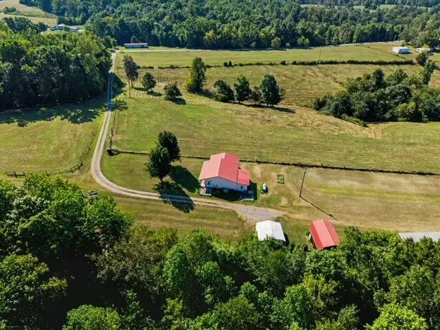 1818 Cold Springs Rd, Lafayette, TN 37083 - #2