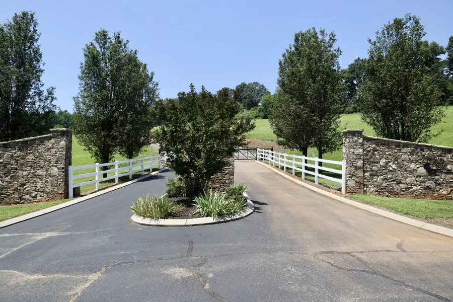 55 The Gates Drive, Decatur, TN 37322 - #2