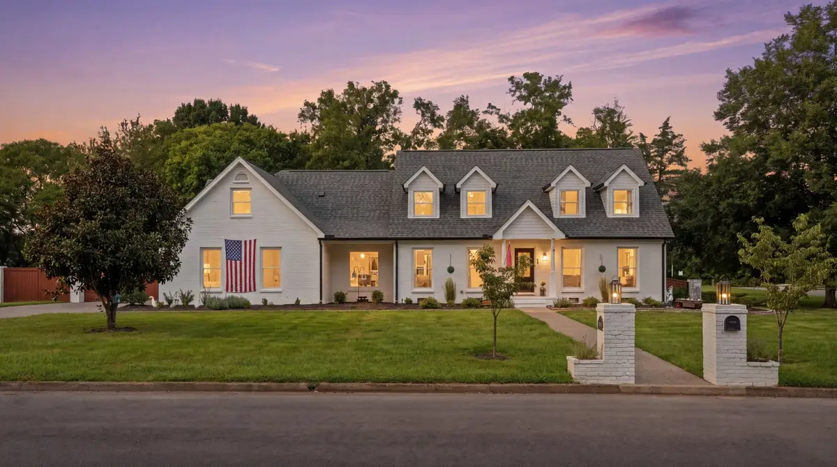 2104 Riverbend Dr, Murfreesboro, TN 37129 - #1