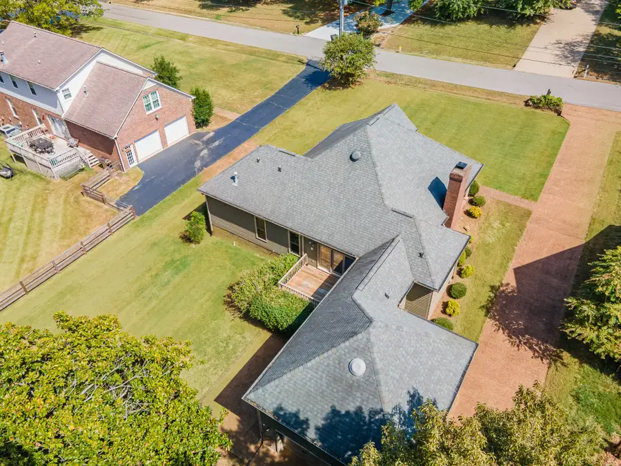 118 Deerfield Dr, Columbia, TN 38401 - #2