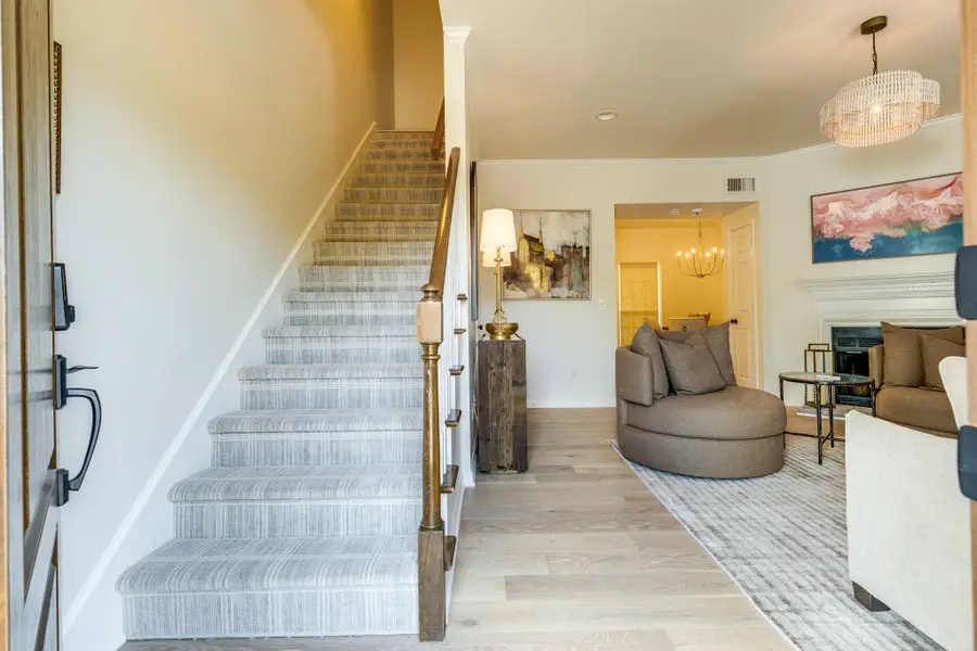 2018 Stokes Ln, Nashville, TN 37215 - #3