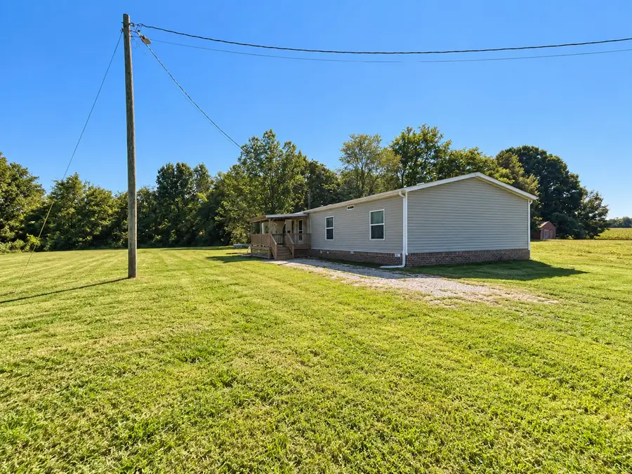 135 Charlie Lewis Rd, Trenton, TN 38382 - #2