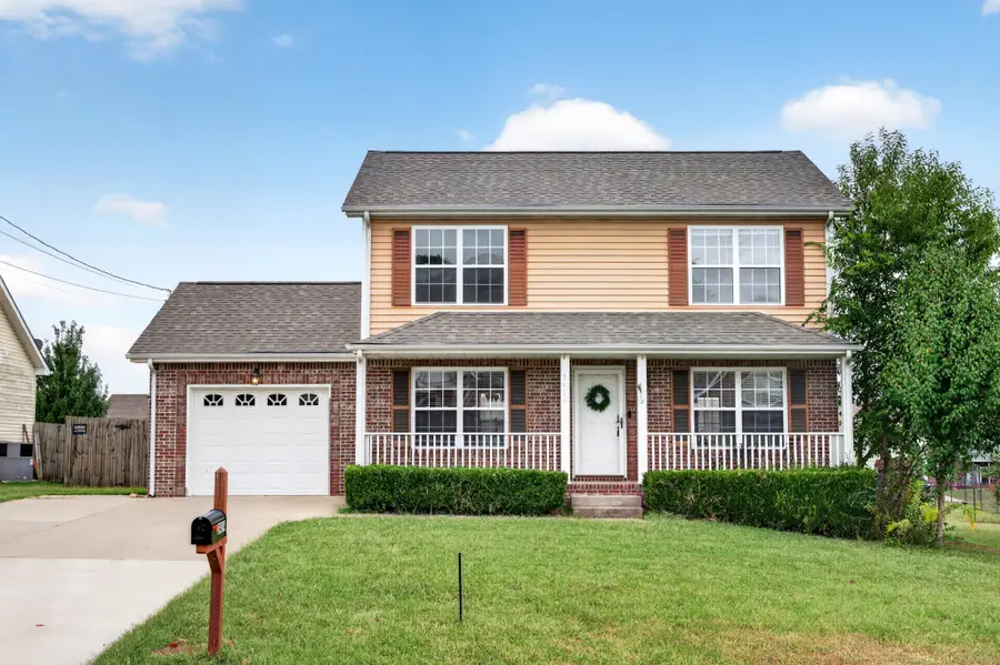 3414 Queensbury Rd, Clarksville, TN 37042 - #2