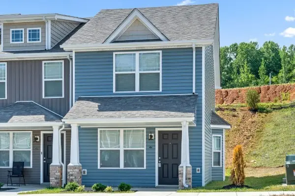 206 Woodland Valley Ln, Clarksville, TN 37040