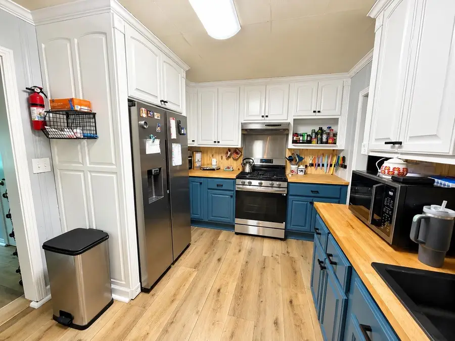295 Claybrook Dr, Savannah, TN 38372 - #2