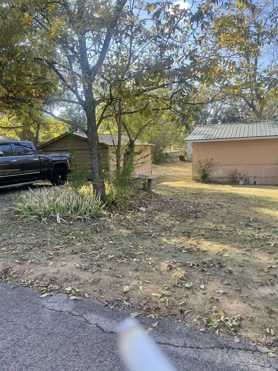 55 Stafford Ln, Saltillo, TN 38370 - #3