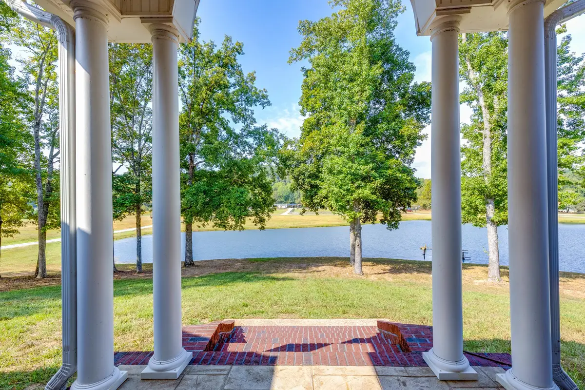 545 Longbranch Rd, Hohenwald, TN 38462 - #1