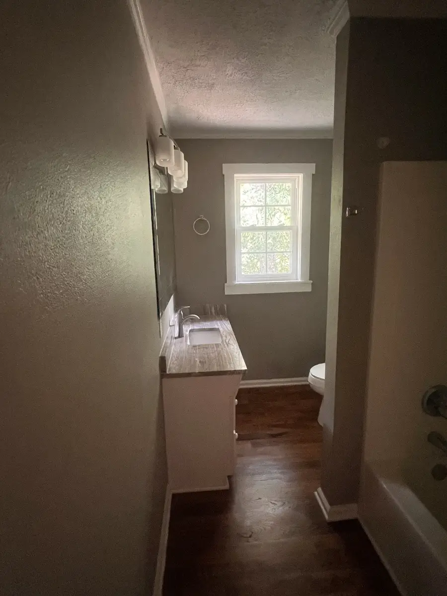 811 Southside Dr, McMinnville, TN 37110 - #3