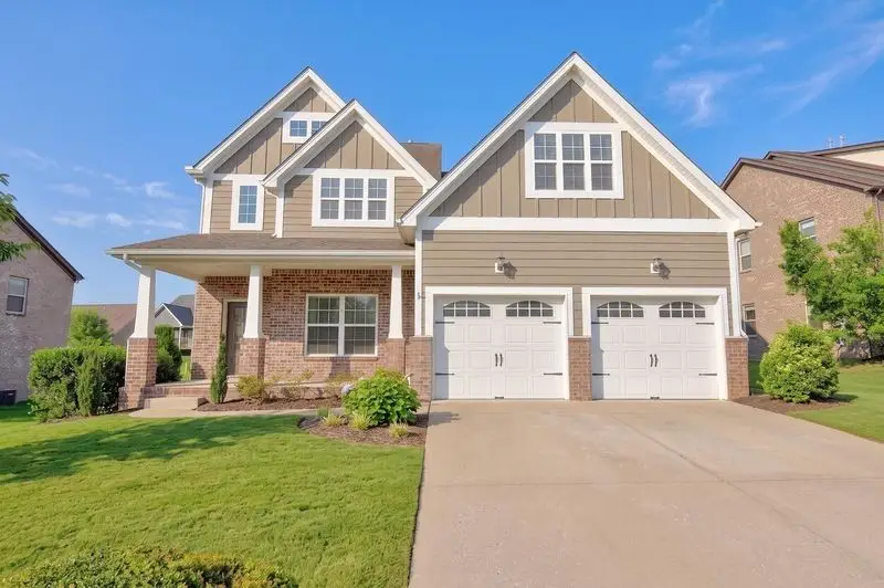 2323 Stockwood Trl, Thompsons Station, TN 37179 - #1
