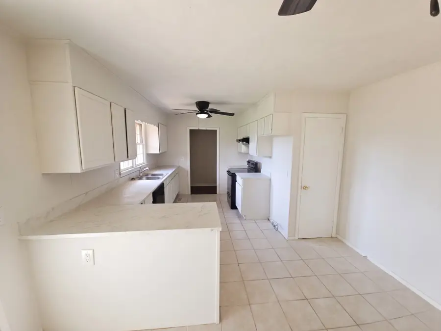 1001 Stanbery Cir, Greeneville, TN 37745 - #2
