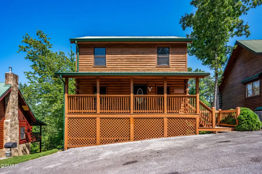 737 Chickasaw Gap Way, Pigeon Forge, TN 37863 - #2