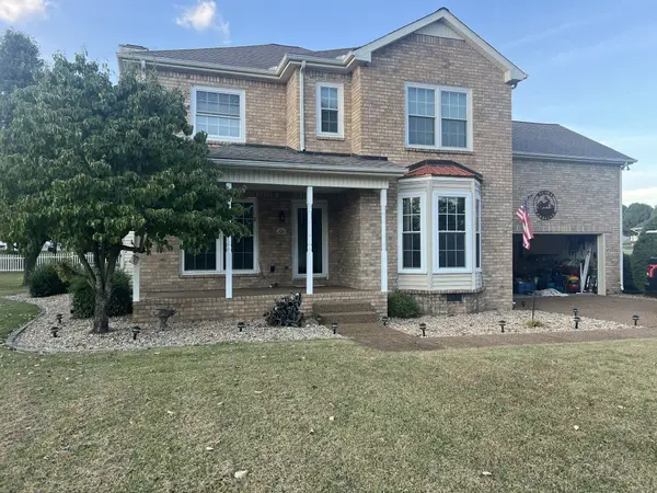 2120 Iroquois Ct, Thompsons Station, TN 37179