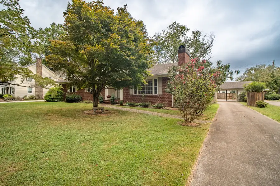 225 Caperton Ave, Lawrenceburg, TN 38464 - #3