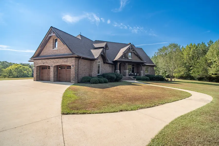 305 State Line Rd, Saint Joseph, TN 38481 - #3