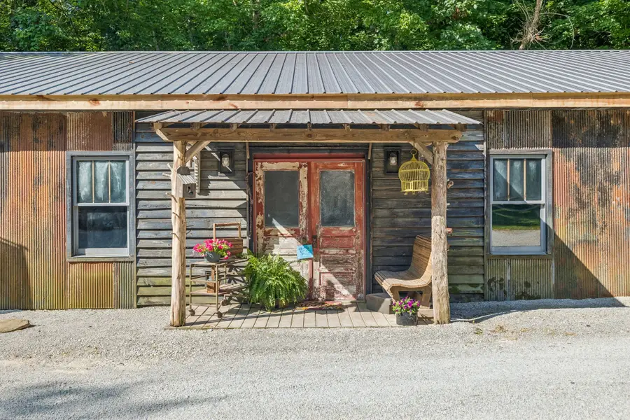 4574 Hampshire Pike, Hampshire, TN 38461 - #3