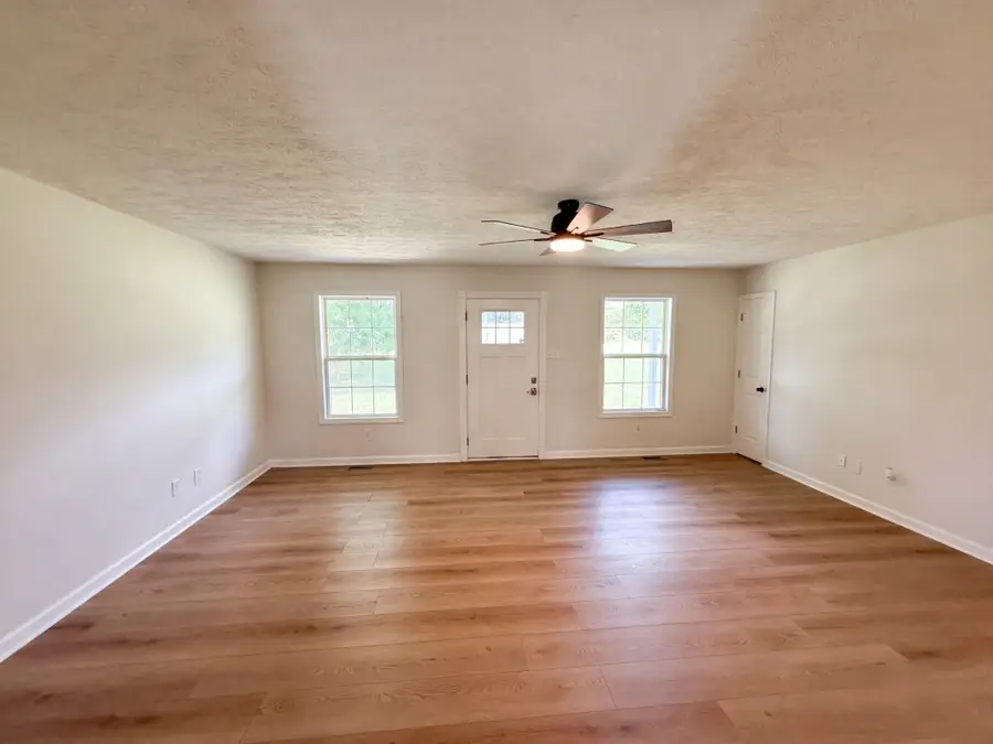 1817 Twin Caves Dr, Lewisburg, TN 37091 - #3