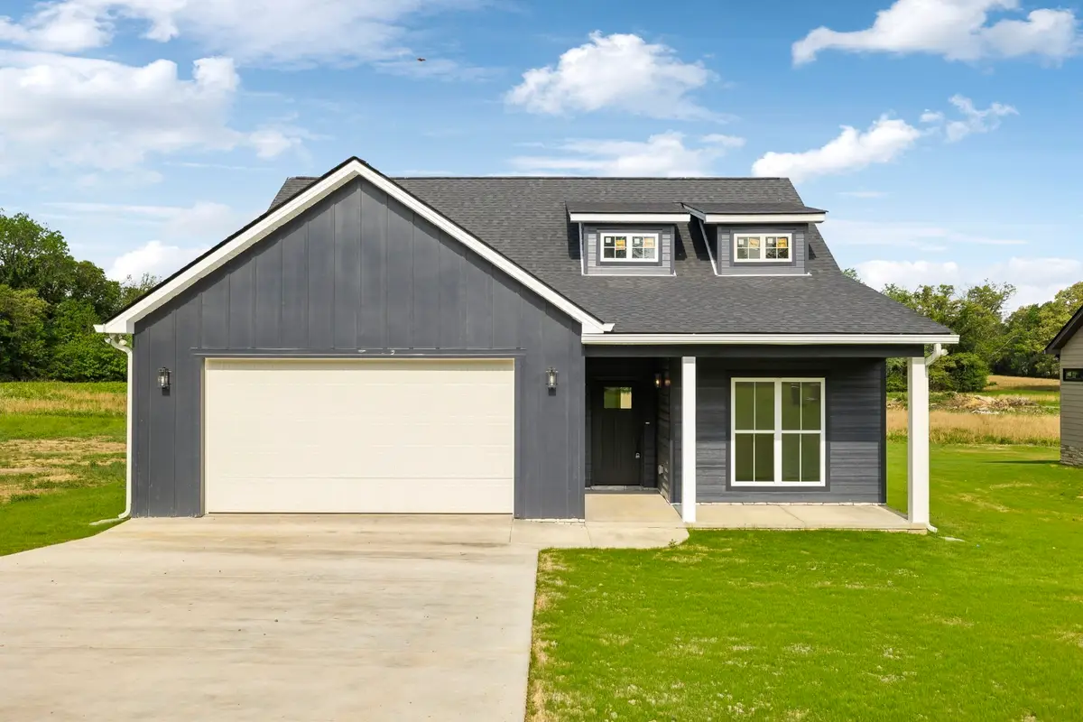 819 Oconnor St, Smithville, TN 37166 - #1