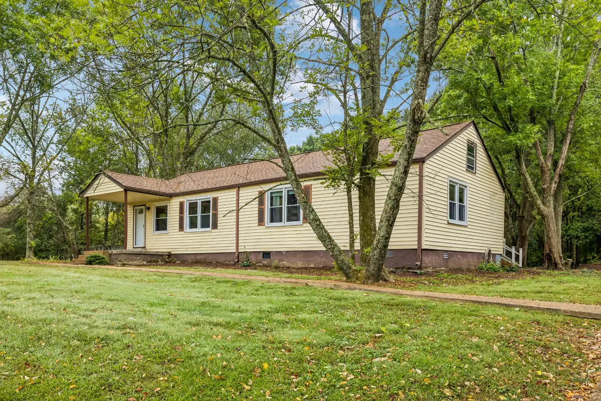 7525 S Swift Rd, Goodlettsville, TN 37072 - #1