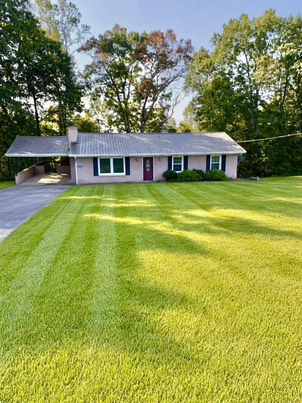 1570 Verna Qualls Rd, Sparta, TN 38583