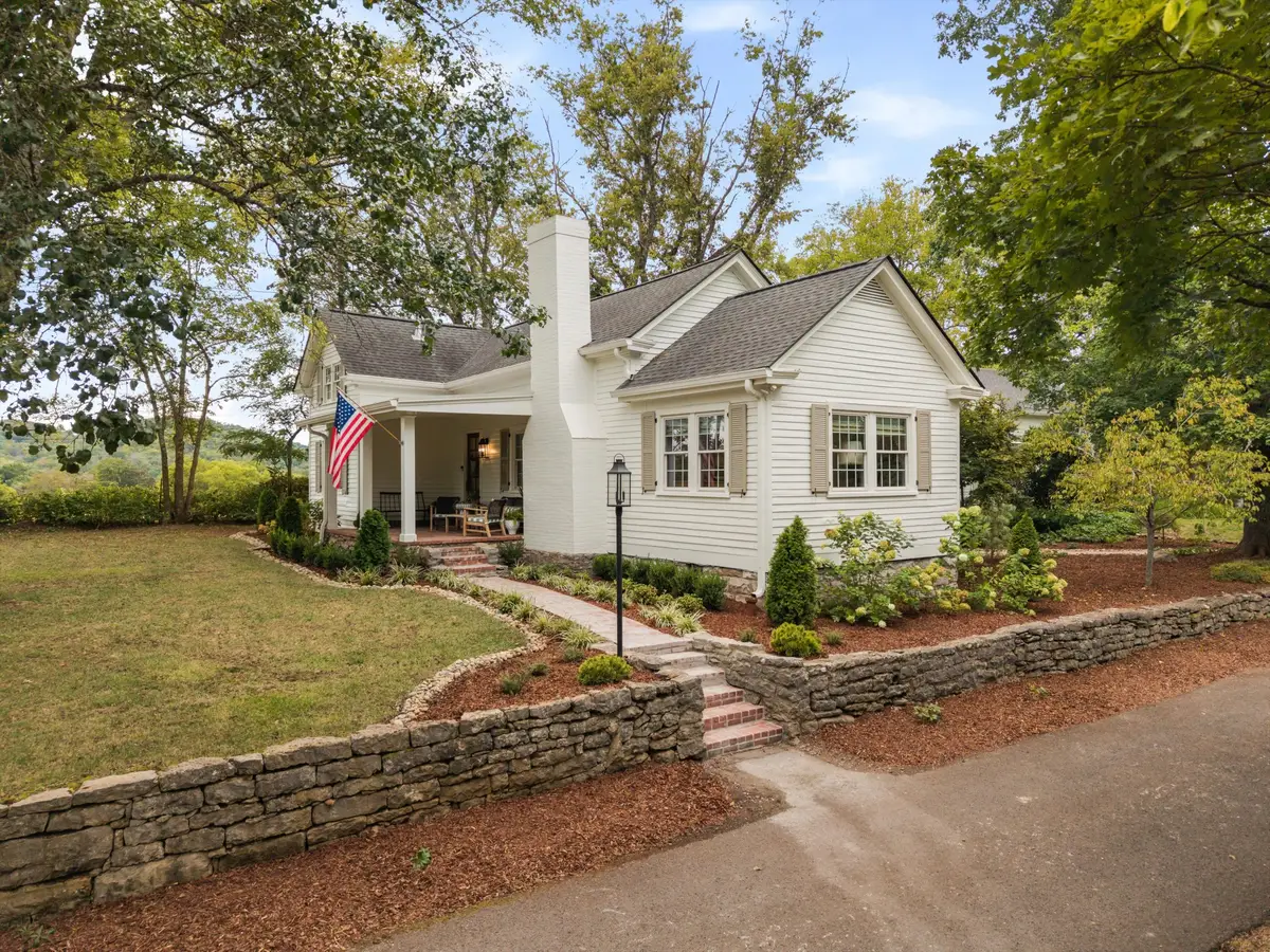 3045 Hillsboro Rd, Brentwood, TN 37027 - #1