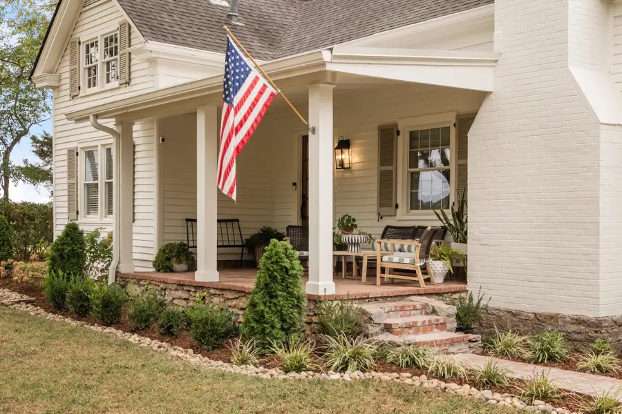 3045 Hillsboro Rd, Brentwood, TN 37027 - #2