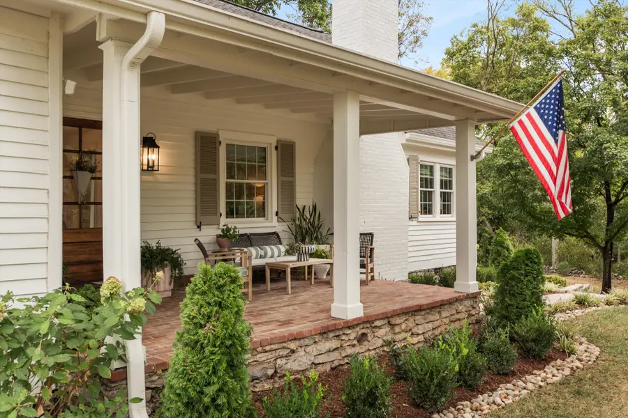 3045 Hillsboro Rd, Brentwood, TN 37027 - #3