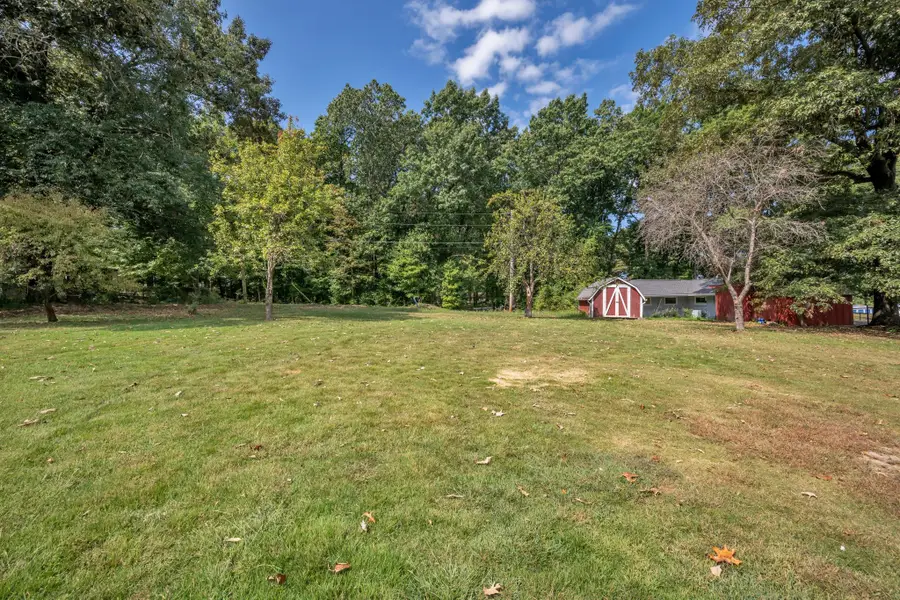 104 S Hummingbird Ln S, Dickson, TN 37055 - #3