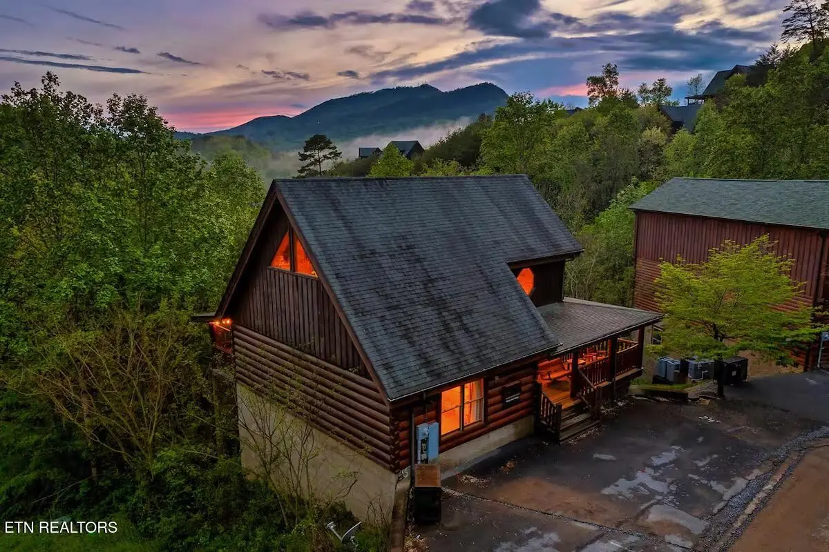 2140 Bear Haven Way, Sevierville, TN 37876 - #1