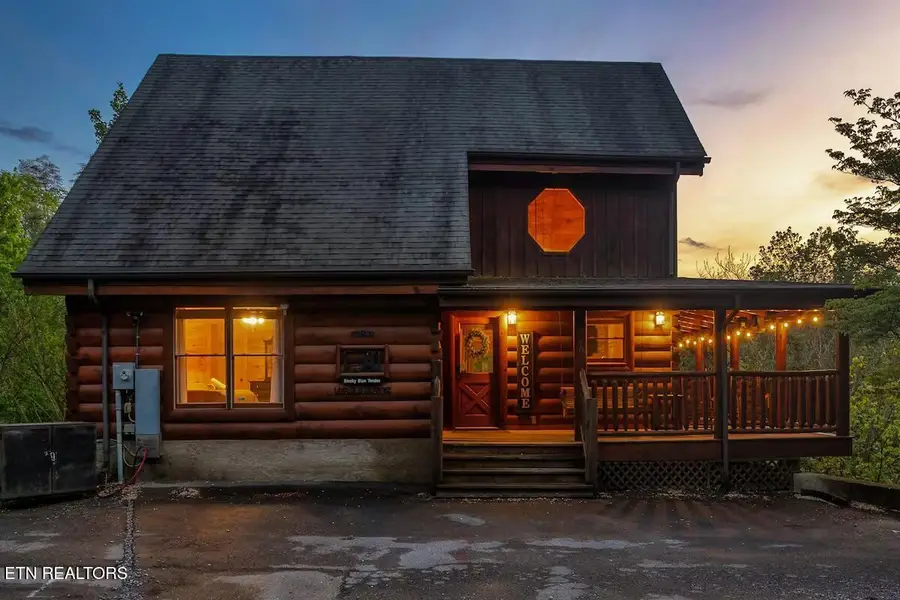 2140 Bear Haven Way, Sevierville, TN 37876 - #2
