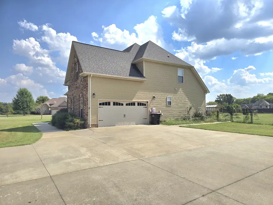 4402 Ironhorse Way, Clarksville, TN 37040 - #2