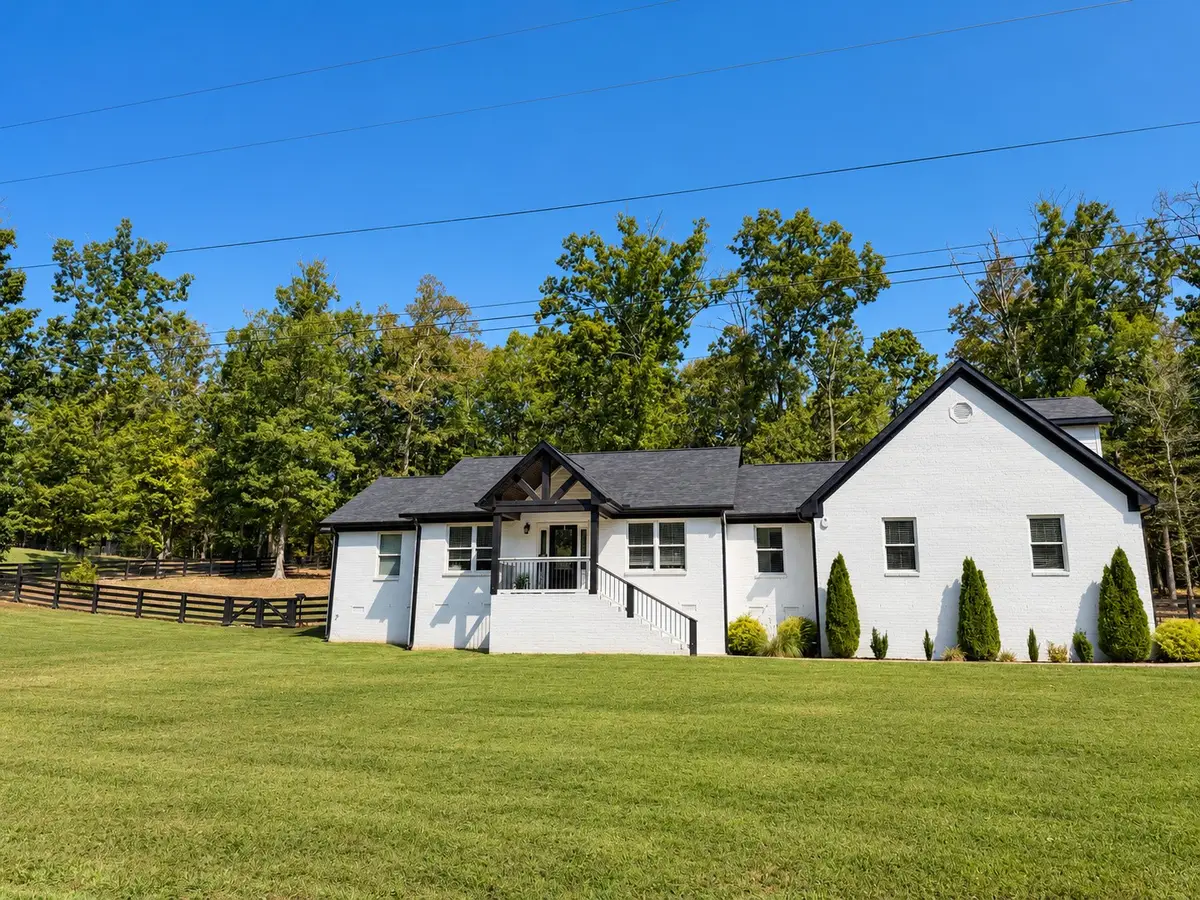 10029 Charleston Dr, Lyles, TN 37098 - #1