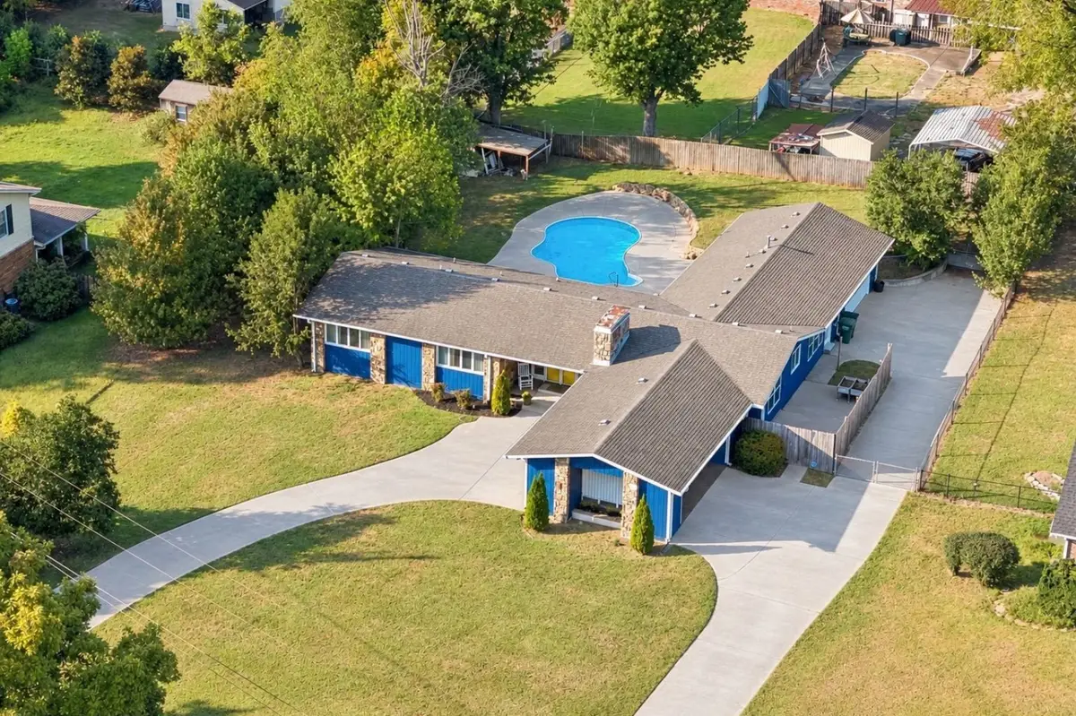 106 Sun Valley Rd, Mount Juliet, TN 37122 - #1