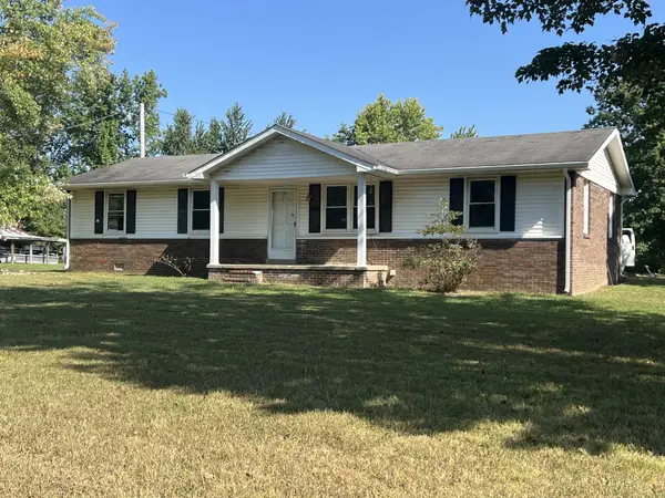 183 Wind Curve Cir, Lafayette, TN 37083