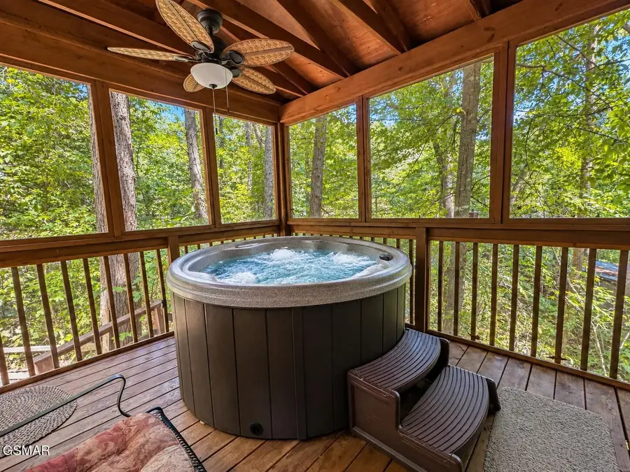 2120 Jeans Way, Sevierville, TN 37876 - #2