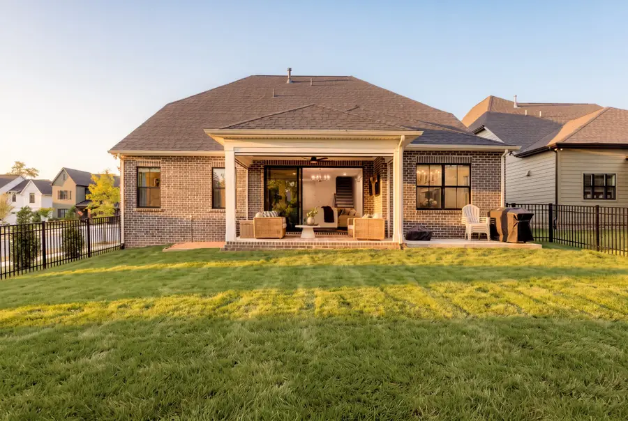 3306 Sassafras Ln, Thompsons Station, TN 37179 - #3